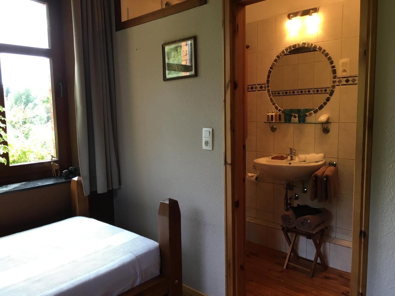Bed & Breakfast Schlommefurth Bed & Breakfast St. Vith ภายนอก รูปภาพ