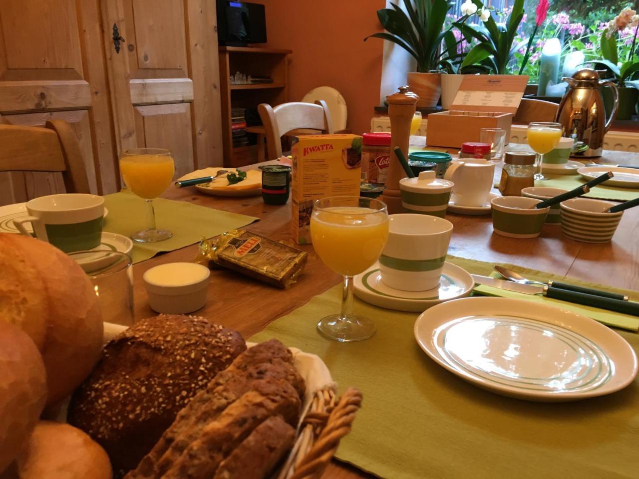 Bed & Breakfast Schlommefurth Bed & Breakfast St. Vith ภายนอก รูปภาพ